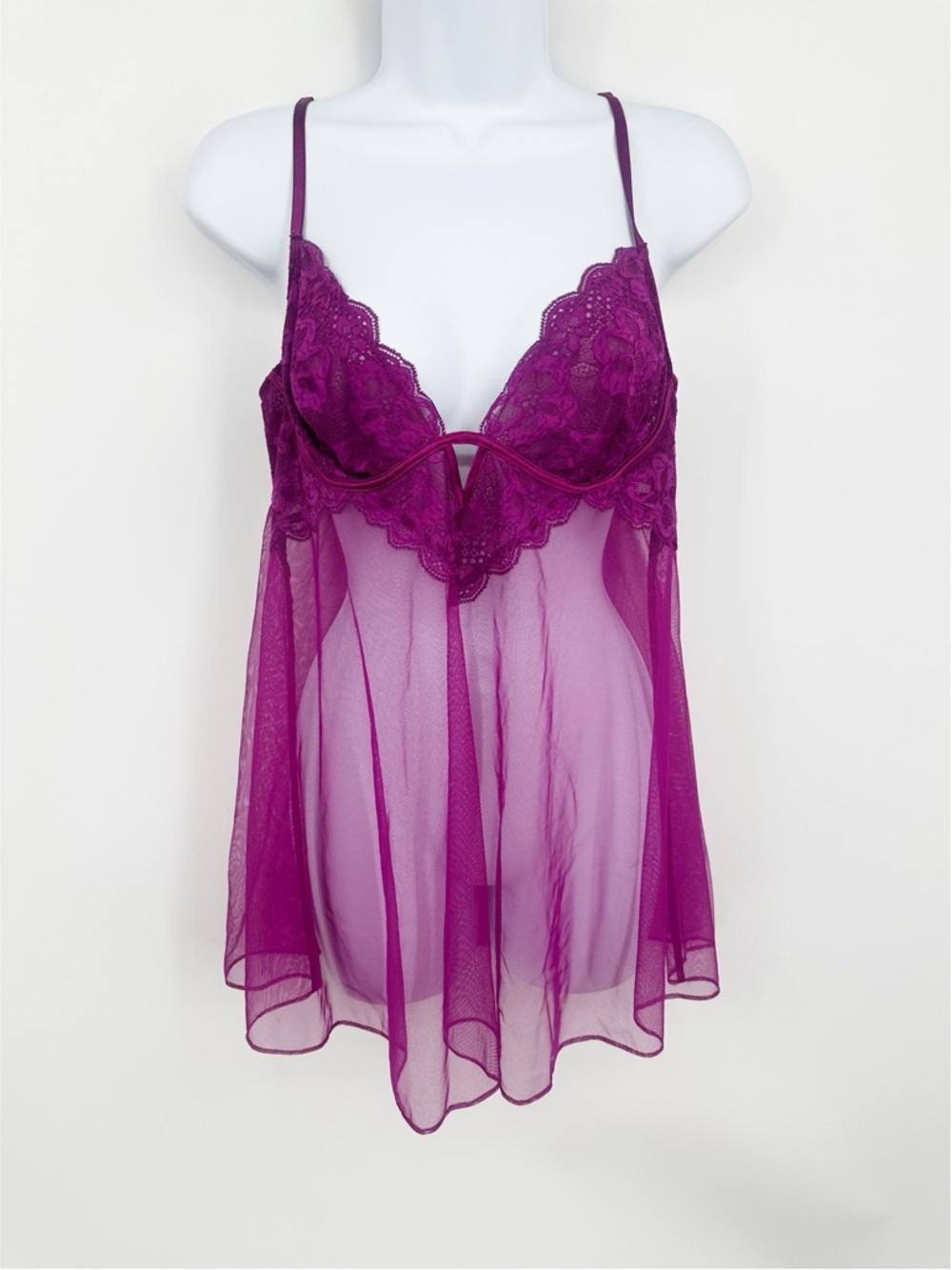 Victoria's Secret Purple Lace Camisole Tank Top Size Large V Neck Whimsical